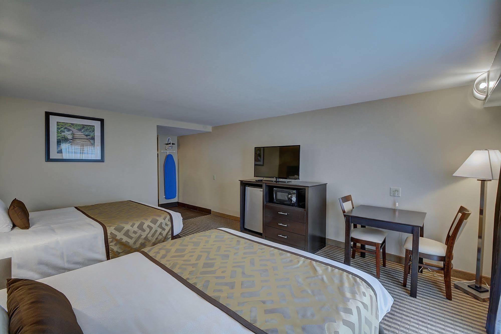 The Putney Inn Εξωτερικό φωτογραφία